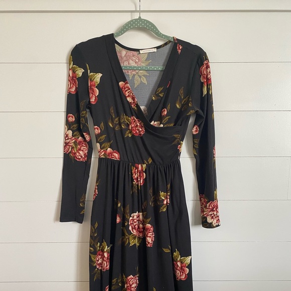 Reborn J Dresses & Skirts - Comfy floor length dress